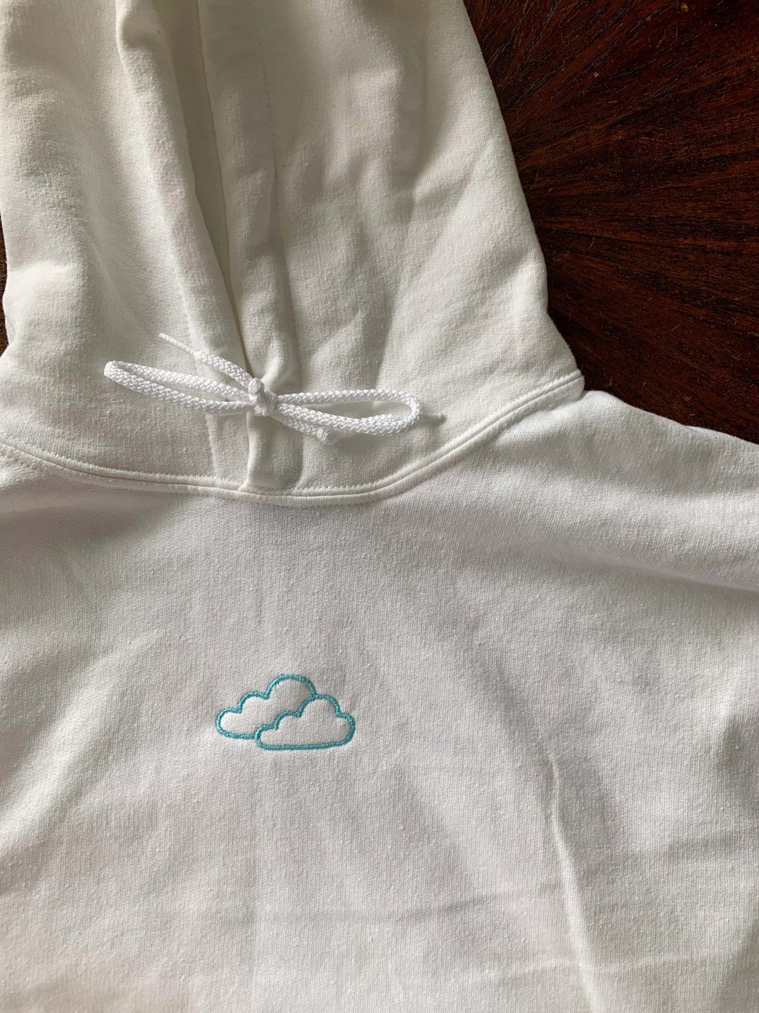 【GRAVER】23FW★ Cloud Smile Embroidery Hoodie Designer fashion, Seoul-fully created | W Concept