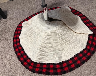 Buffalo Plaid Christmas Tree Skirt - Handmade Crochet Farmhouse Tree Skirt