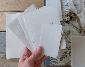 Handgeschöpftes Büttenpapier creme weiß, sehr glattes feines Papier