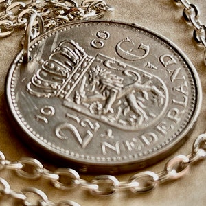 Netherlands Coin Necklace – Juliana 2 1/2 Gulden Pendant – Vintage Dutch Coin Jewelry – Handmade Custom Gift – Rare Coin Enthusiast Piece