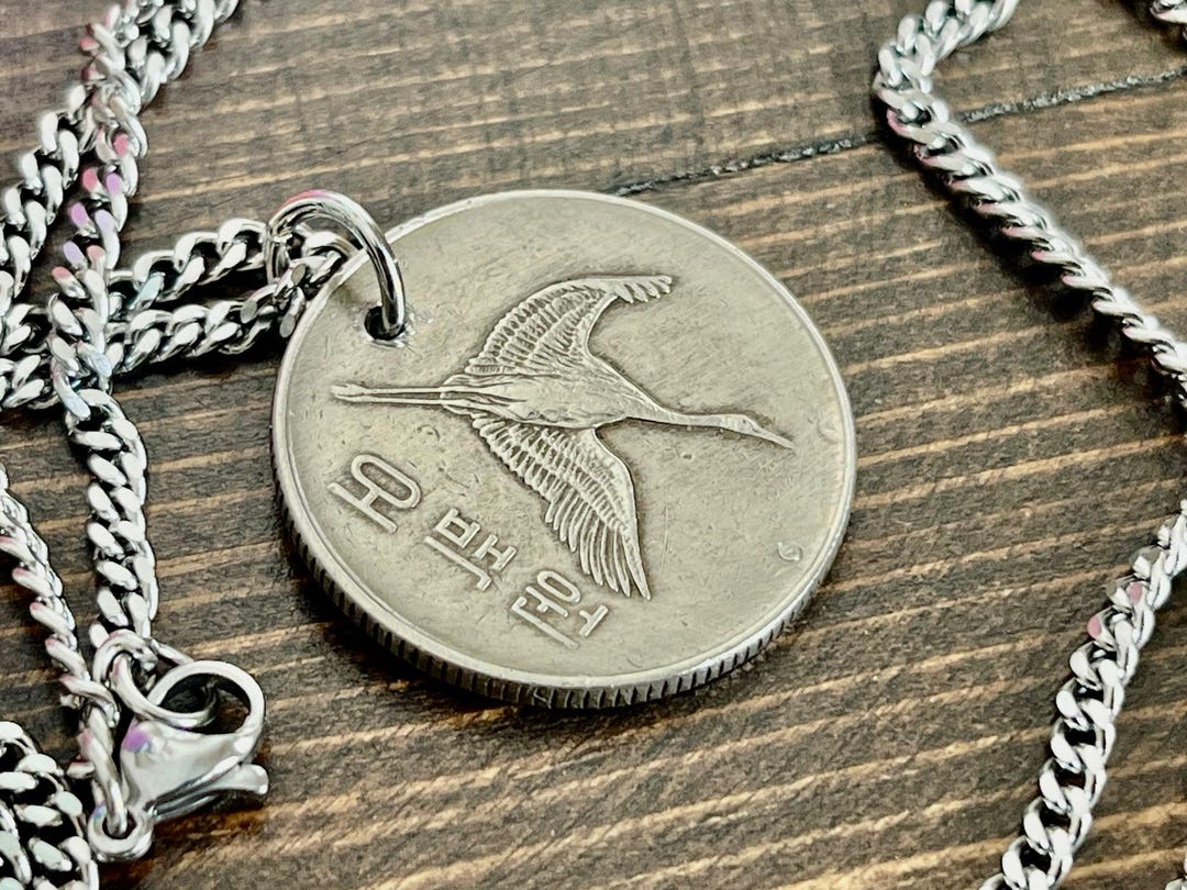 [韓国人気ジュエリー] nff crimson token necklace STAINLESS STEEL TARNISHFREE FLOWER TOGGLE NECKLACE | 40NK952