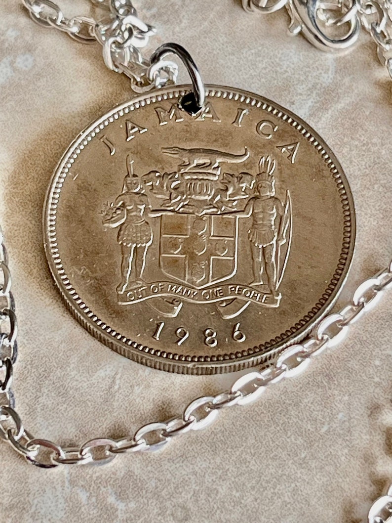 Jamaica 25 Cents Coin Charm Pendant Necklace, Doctor Bird Jamaican Heritage Jewelry, Caribbean Gift Caribbean Keepsake bild 5