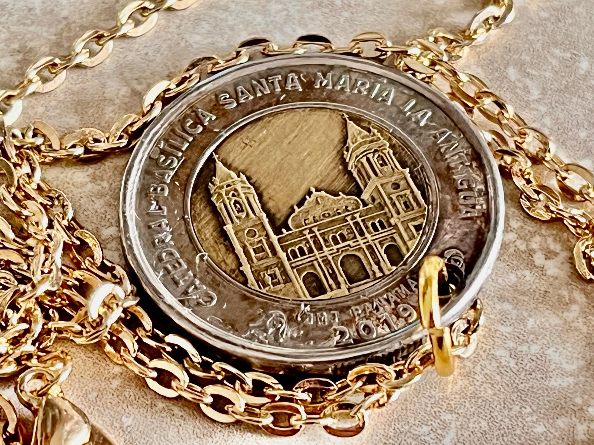 Vn balboa shop coin necklace