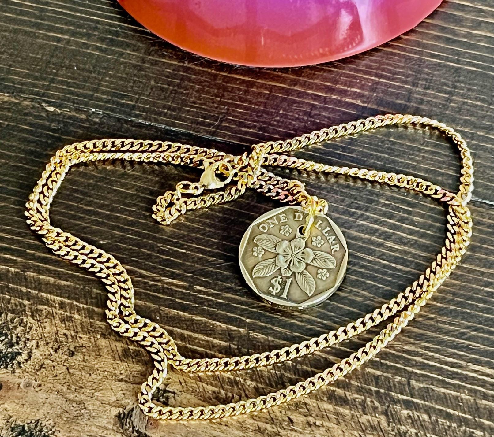 シンガポール 香港 1ドルコインペンダントネックレス 個人用 古い ヴィンテージ ハンドメイドジュエリーギフト 友人 チャーム 彼 彼女 世界コインコレクター