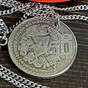 Pièce de monnaie mexicaine 50 pesos aztèques avec pendentif collier personnel ancien vintage bijoux faits main cadeau ami charme pour lui son monde collectionneur de pièces