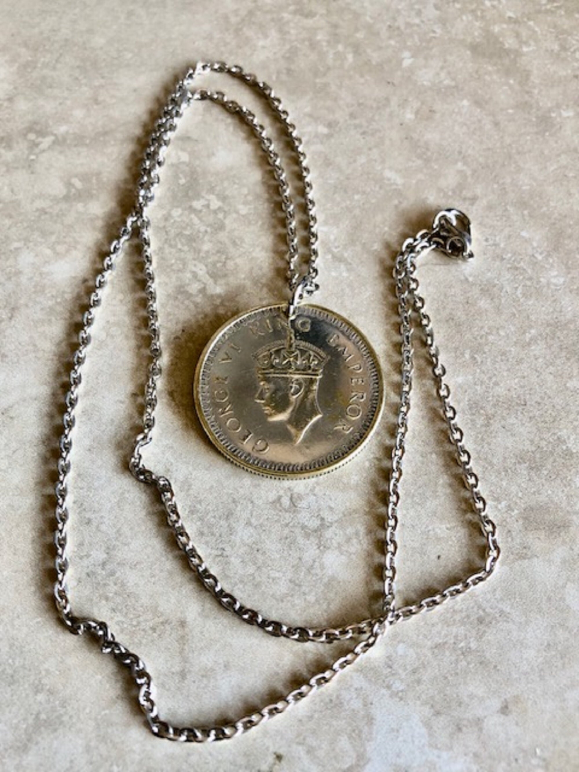 1942年インド1ルピー硬貨ペンダントネックレス – ヴィンテージ