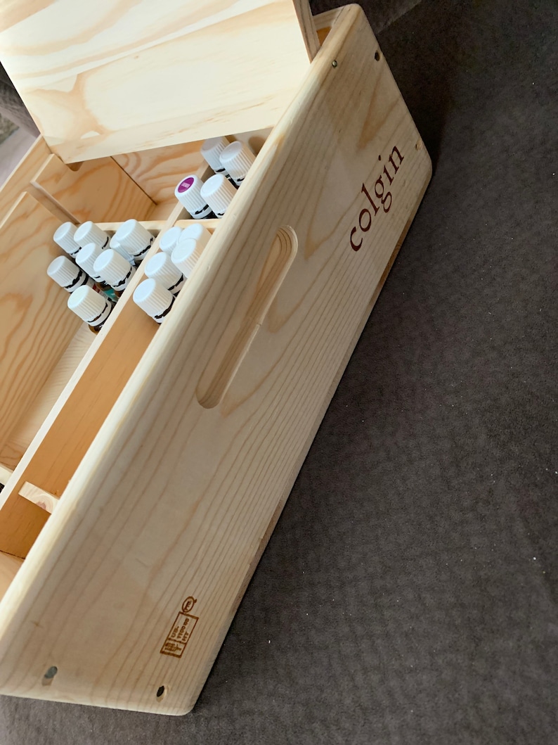 Ultimate Essential Oils Storage Box with lid . bottles not included