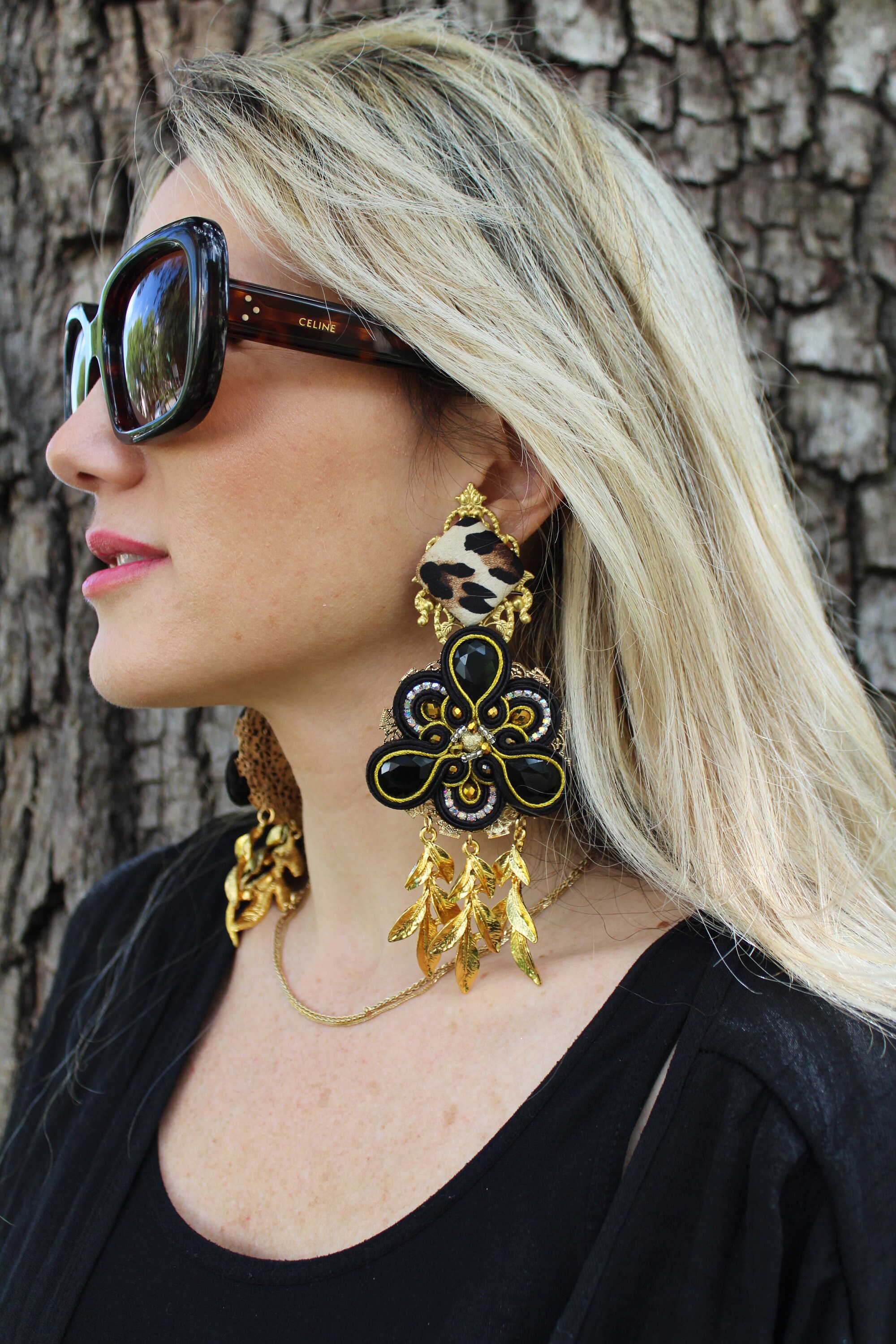 Share 277+ black and gold statement earrings super hot