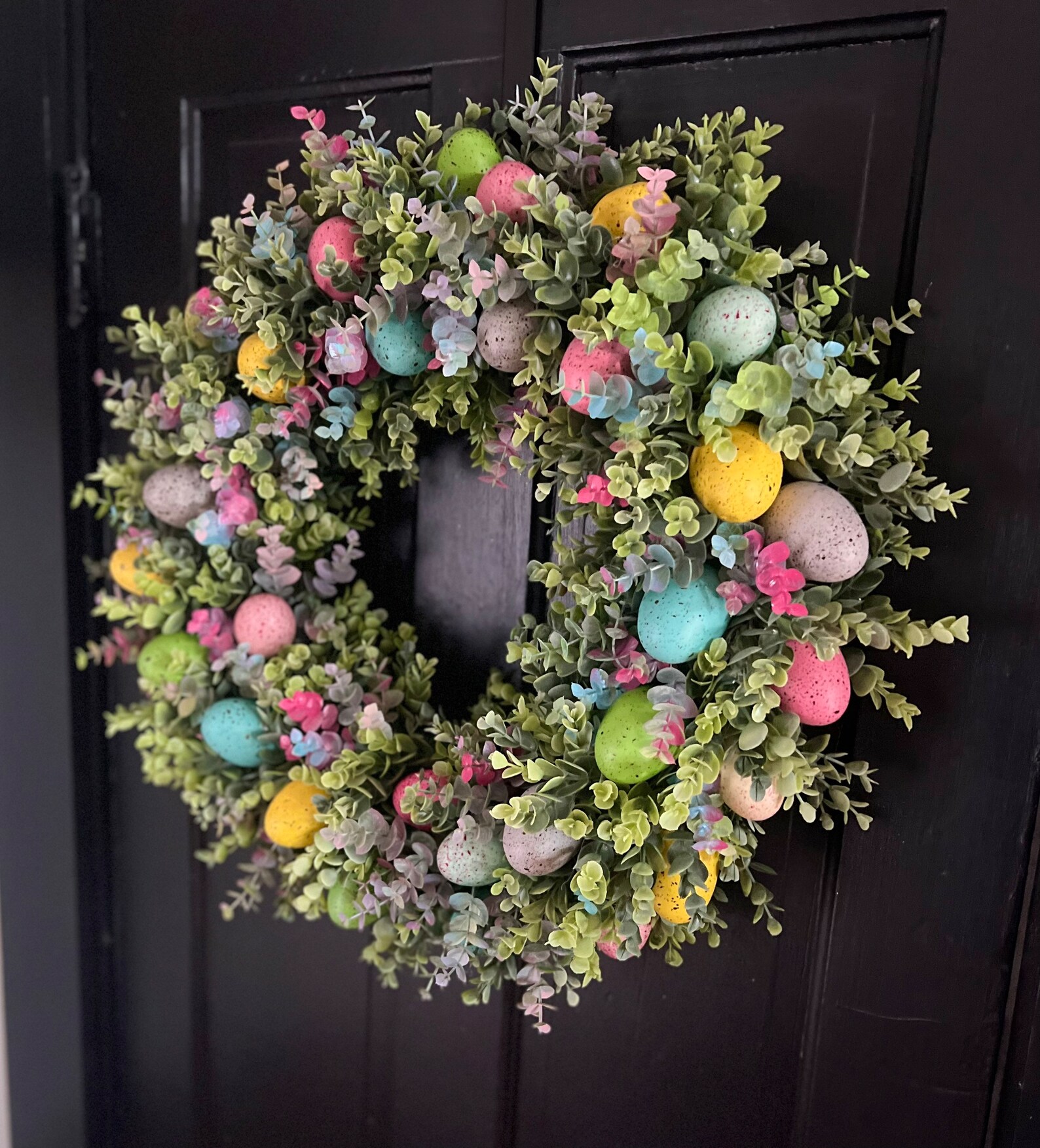 Welcome Easter Egg Wreath