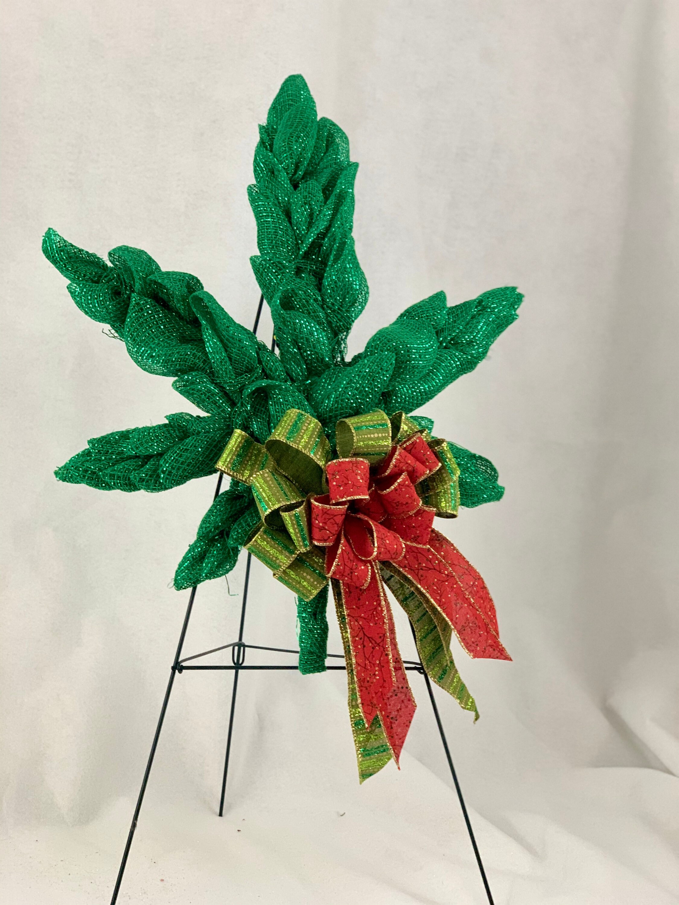 Marijuana leaf wreath cannabis wreath dispensary decor hemp | Etsy