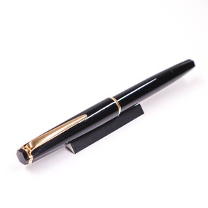 Vintage Collectible Montblanc Monte Rosa Black Resin Hexagonal 14K F Gold nib - Excellent gift for a birthday or anniversary
