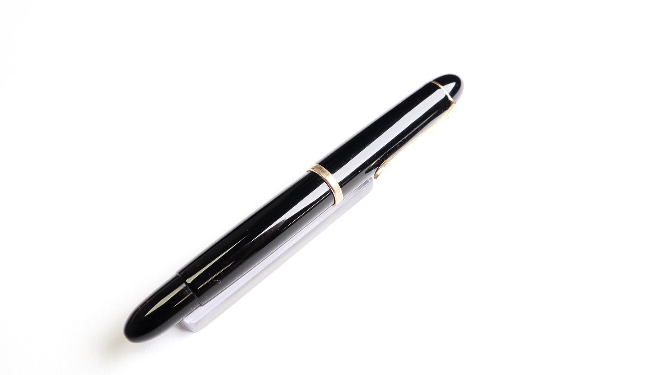 希少なヴィンテージ ペリカン 140 万年筆：ブラックトルペード、14K