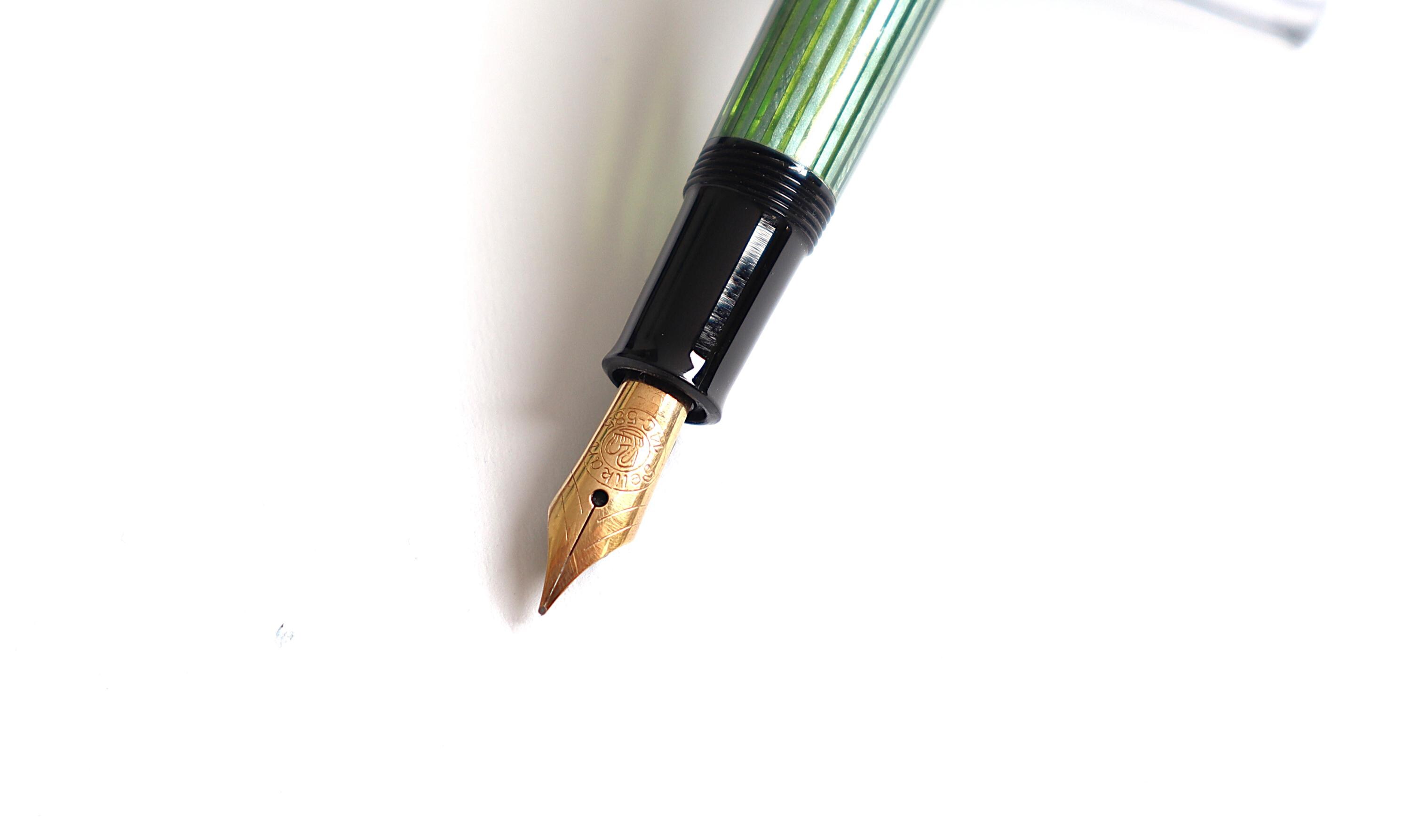 Stylo Bille / Roller Pelikan K400 Résine Noire & Or 18 Carats - Occasion - Magnifique Pièce De Collection