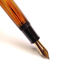 Caneta-tinteiro Pelikan 400 NN - Vintage, lindamente colorida, marrom tartaruga estriada - Ouro 14K, Ponta Pelikan 585 EF - Presente maravilhoso