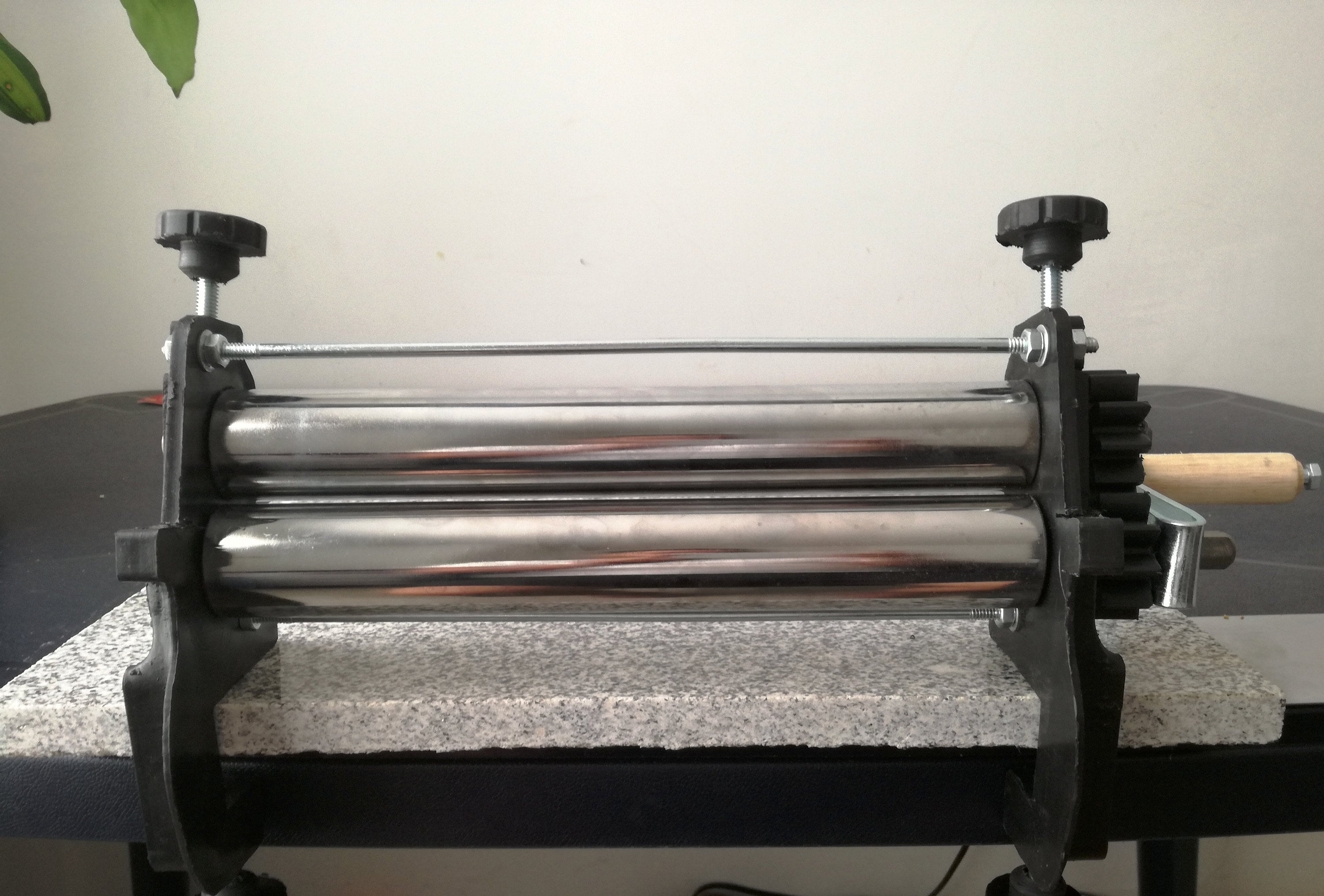 hand crank sheeter