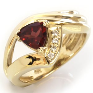 1.1 ctw Natural Red Garnet & Diamond Statement Ring / Solid 14k 18k Gold / Triangle Cut Garnet Cocktail Ring / Gift Her / January Birthstone
