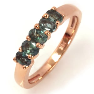 0.7 ctw Natural Color Change Alexandrite 5 Stone Ring / Anniversary Band / Real Oval Cut Alexandrites / Solid 14k 18k Gold / June Birthstone