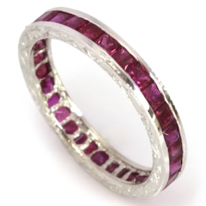 Anillo de rubí rojo natural de 2,5 cts / Anillo de eternidad completo / Oro macizo de 14 k y 18 k / Anillo engastado en canal de 3,5 mm / Rubíes de talla princesa / Piedra natal de julio