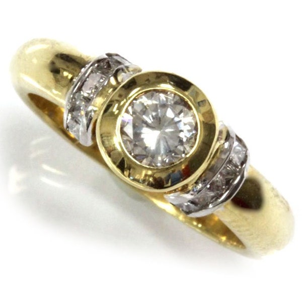 0.85 ctw Naturdiamant Verlobungsring / Massives 14k 18k Gold / Solitär Ring / Diamanten im Princess Cut an den Seiten / April Geburtsstein