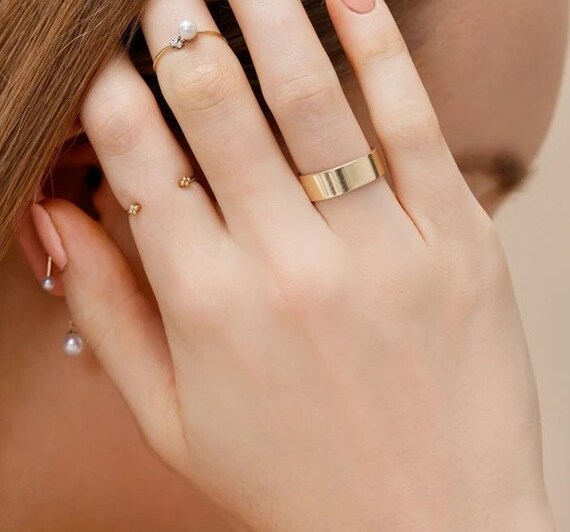 Plain gold finger ring clearance