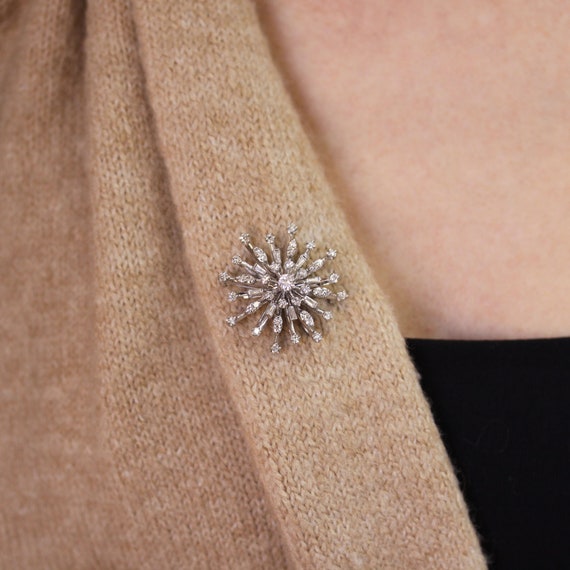 Snowflake Elk Brooch Bejeweled Kit Rhinestone Decor Chain Collar
