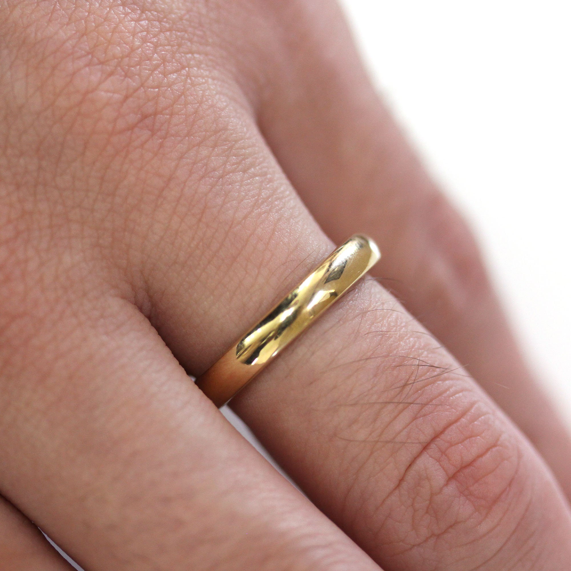 Plain gold shop finger ring