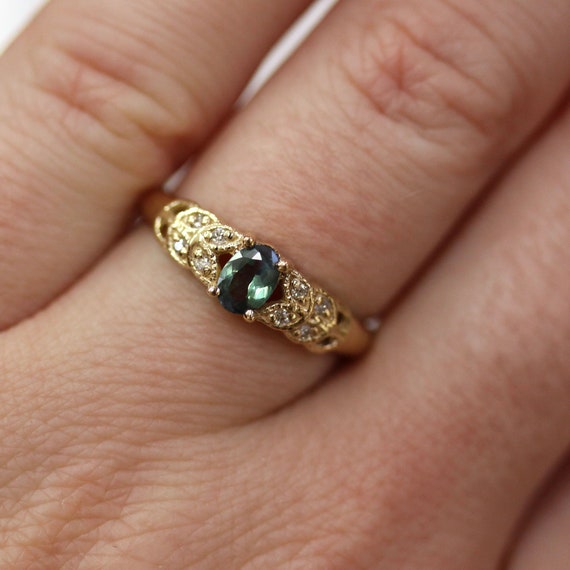0.35 ctw Natural Color Change Alexandrite & Diamond Engagement Ring / Solid 14k 18k Gold / Leaf Promise Band / Gift Ideas / June Birthstone