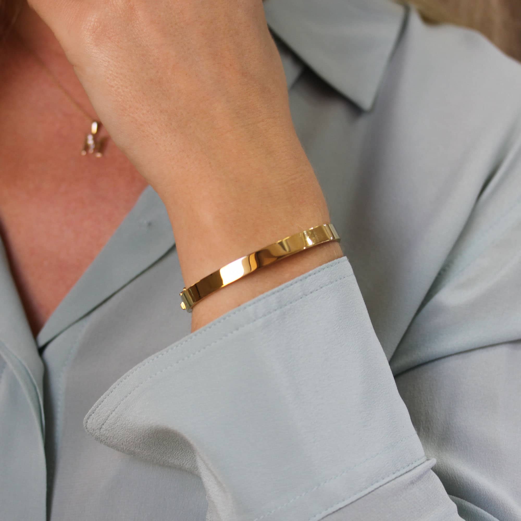 Thin Textured Bangle Bracelet in 22k Yellow Gold - Filigree Jewelers