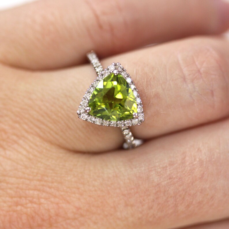 3.5 ctw Natural Green Peridot & Diamond Cocktail Ring / Halo Statement Ring / Solid 14k 18k Gold / Trillion Cut Peridot / August Birthstone image 7