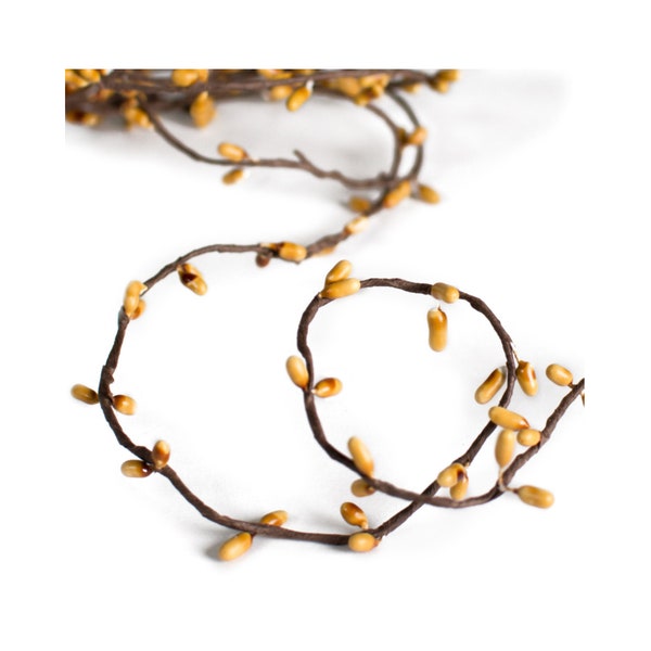 Natural Yellow Pip Berry Wired Garland