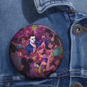 Spilla con design a fumetti di Michael Myers Halloween Club, borsa/zaino/giacca spettrale di Halloween, regalo per amanti degli horror/slasher, per gli appassionati di film spaventosi