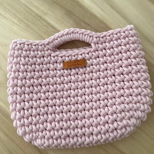 Kleine Häkelhandtasche, baby Pink Häkeltasche, Clutch gehäkelt, Sommer Tasche, pastellrosa Handtasche, Häkeltasche Skandinavisher Stil, Bild 3