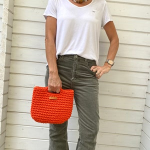 Kleine Häkelhandtasche, orange Häkeltasche, Clutch gehäkelt, Sommer Tasche, Clutch Handtasche, Häkeltasche Skandinavisher Stil, Für Damen Bild 7