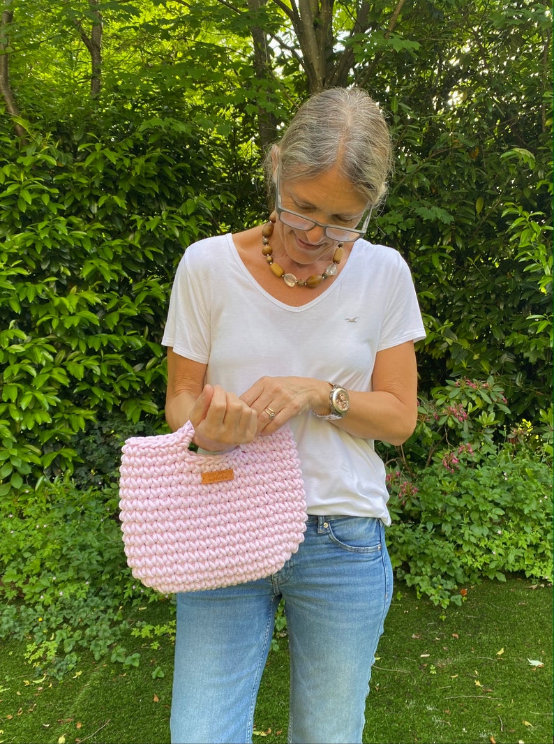 Kleine Häkelhandtasche, baby Pink Häkeltasche, Clutch gehäkelt, Sommer Tasche, pastellrosa Handtasche, Häkeltasche Skandinavisher Stil, Bild 5