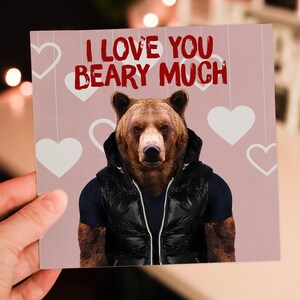 Je t'aime beaucoup, ours déguisé Saint-Valentin, amour, jeu de mots pour mari, femme, partenaire (Animalyseur) Taille A6/A5/A4/carré 6 x 6 po
