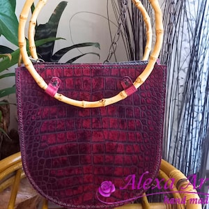 Sac unique fait main en cuir de veau Sac entièrement fait main Un sac cousu à la main