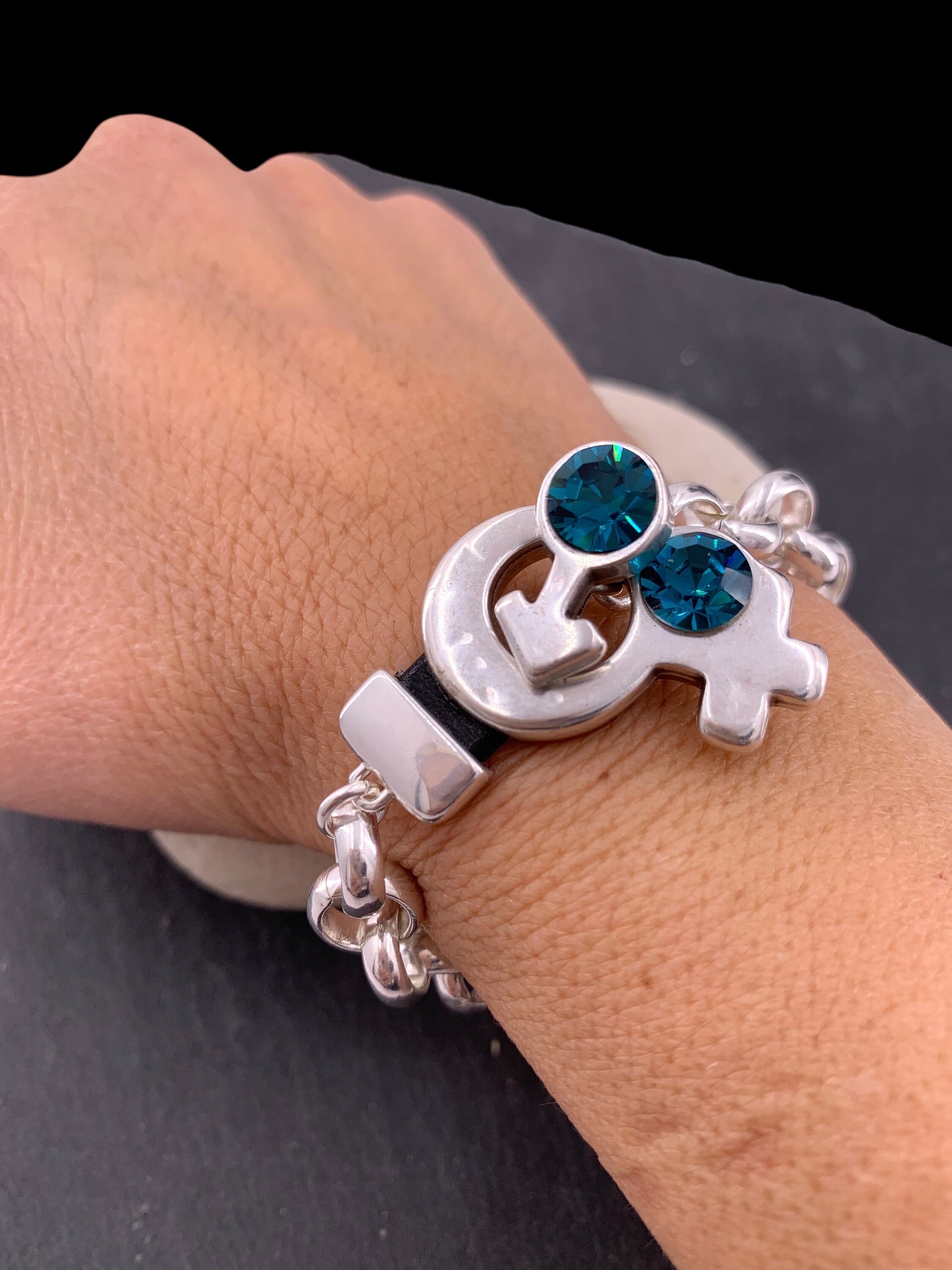 Special Toggle Clasp Silver Chain Bracelet With Swarovski