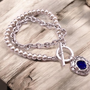 Chunky Silver Chain & Beaded Necklace – Vintage Blue Pendant with Statement Toggle Clasp – Bold Mixed Design Jewelry - exclusive design