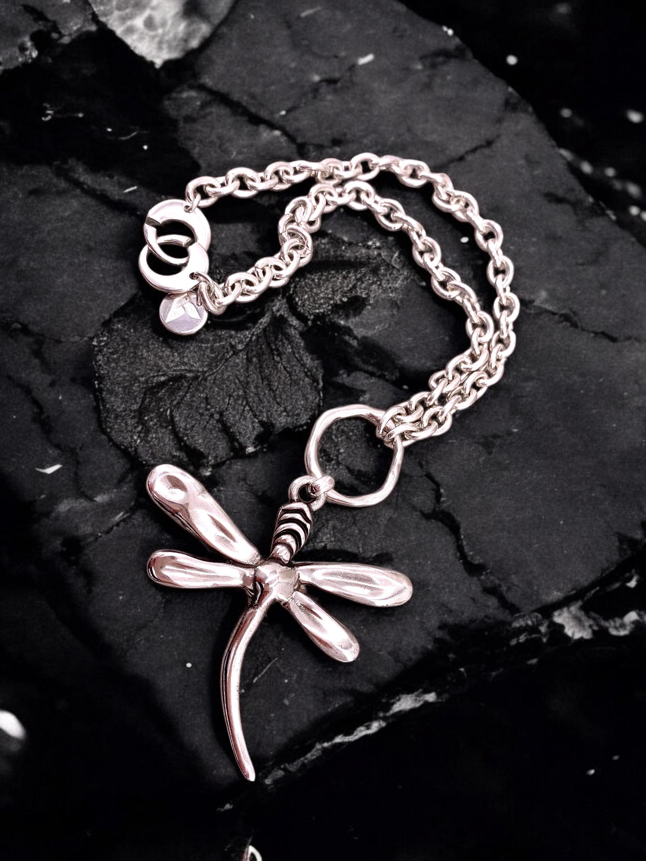 UNO de 50 Ser Rebel Dragonfly トンボネックレス Leather Dragonfly Choker Necklace – K Novinger Jewelry