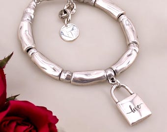 Love」の刻印入りチャンキー南京錠ブレスレット - 大胆なシルバー