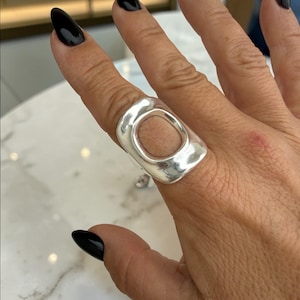 Anillo llamativo, anillo de plata grueso, regalo para cumpleaños, idea de regalo, joyería llamativa, regalo de plata para amiga, regalo para mamá, a la moda