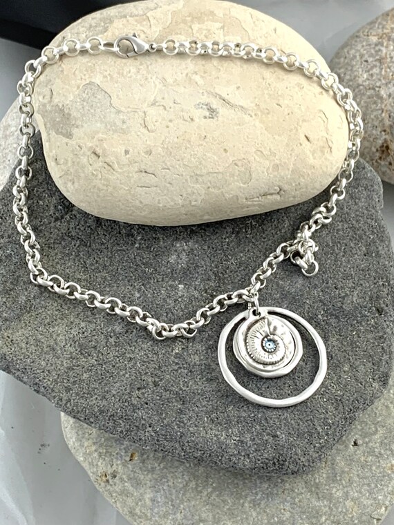 Chunky Silver Rolo Chain Necklace With Statement Shell and
