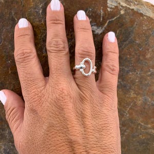Llavero, anillo boho plateado ajustable, anillo boho plateado, anillos boho originales, anillo brillante, anillo llamativo, anillo boho, estilo uno de 50 imagen 1