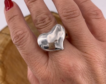 Anillo grueso, anillo boho de plata, anillo de plata boho grabado, anillo de corazón grande, anillo de declaración