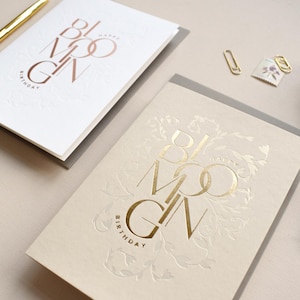 Carte de joyeux anniversaire épanouie pour elle en feuille d'or ou en feuille d'or rose