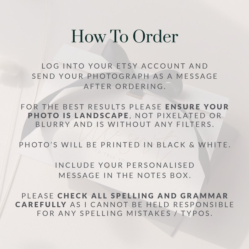 Pode incluir: Um cart&atilde;o branco com instru&ccedil;&otilde;es sobre como encomendar, com o t&iacute;tulo "How To Order" em uma fonte verde escura. O texto aconselha os clientes a fazer login em sua conta Etsy e enviar uma fotografia como mensagem ap&oacute;s o pedido.