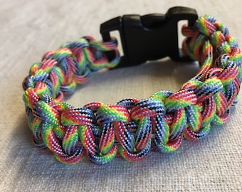 Light Rainbow Paracord Bracelet - Survival Bracelet - Paracord Macramé Bracelet