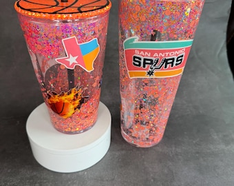 San Antonio Basketball glow in the dark Schneekugel Becher