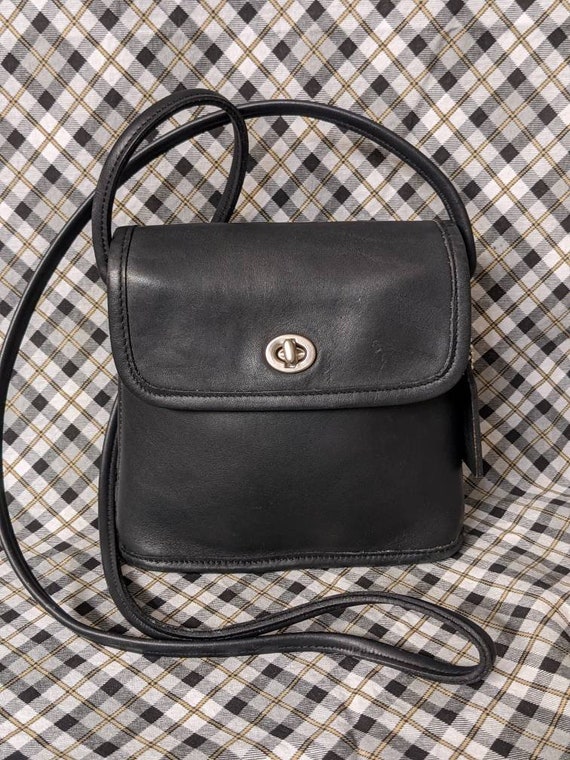 Vintage Coach Tango Crossbody in Navy Blue Leather