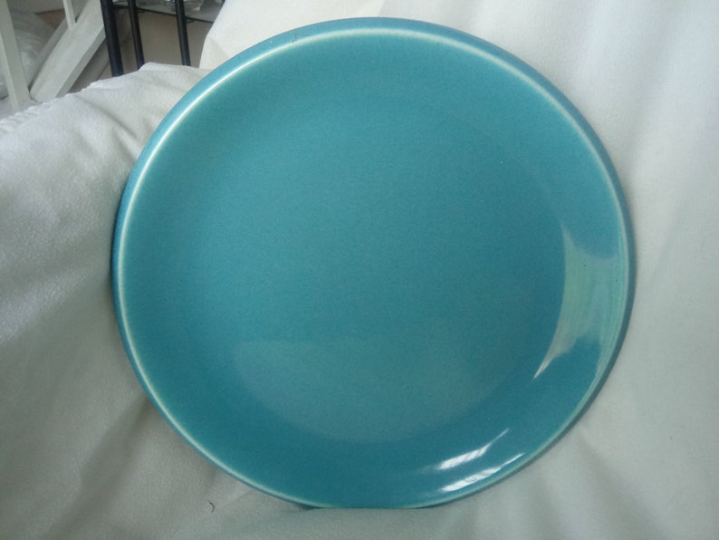 3 EPICURE DINNER PLATES from Homer Laughlin 1014 inch art deco